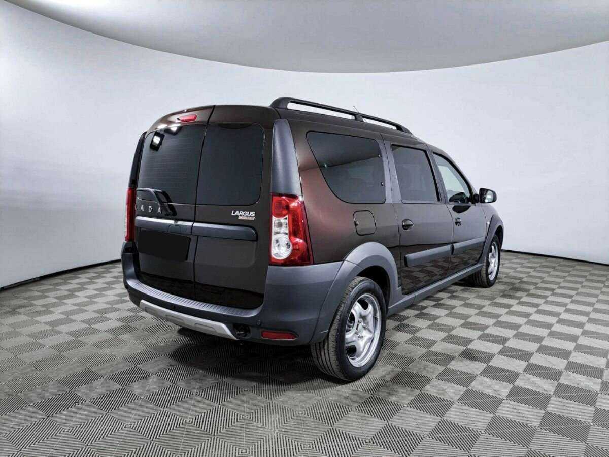 Купить Lada (ВАЗ) Largus с пробегом. Фото: #4