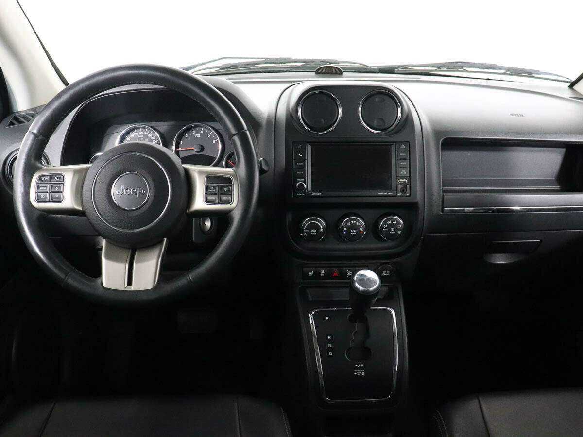 Купить Jeep Compass с пробегом. Фото: #10