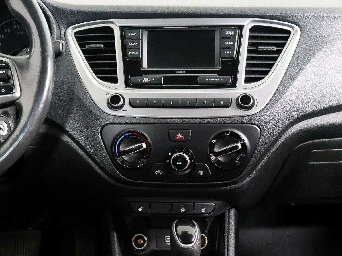 Купить Hyundai Solaris с пробегом. Фото: #10