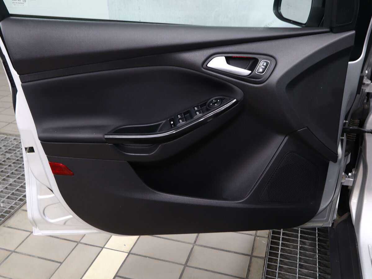 Купить Ford Focus с пробегом. Фото: #6