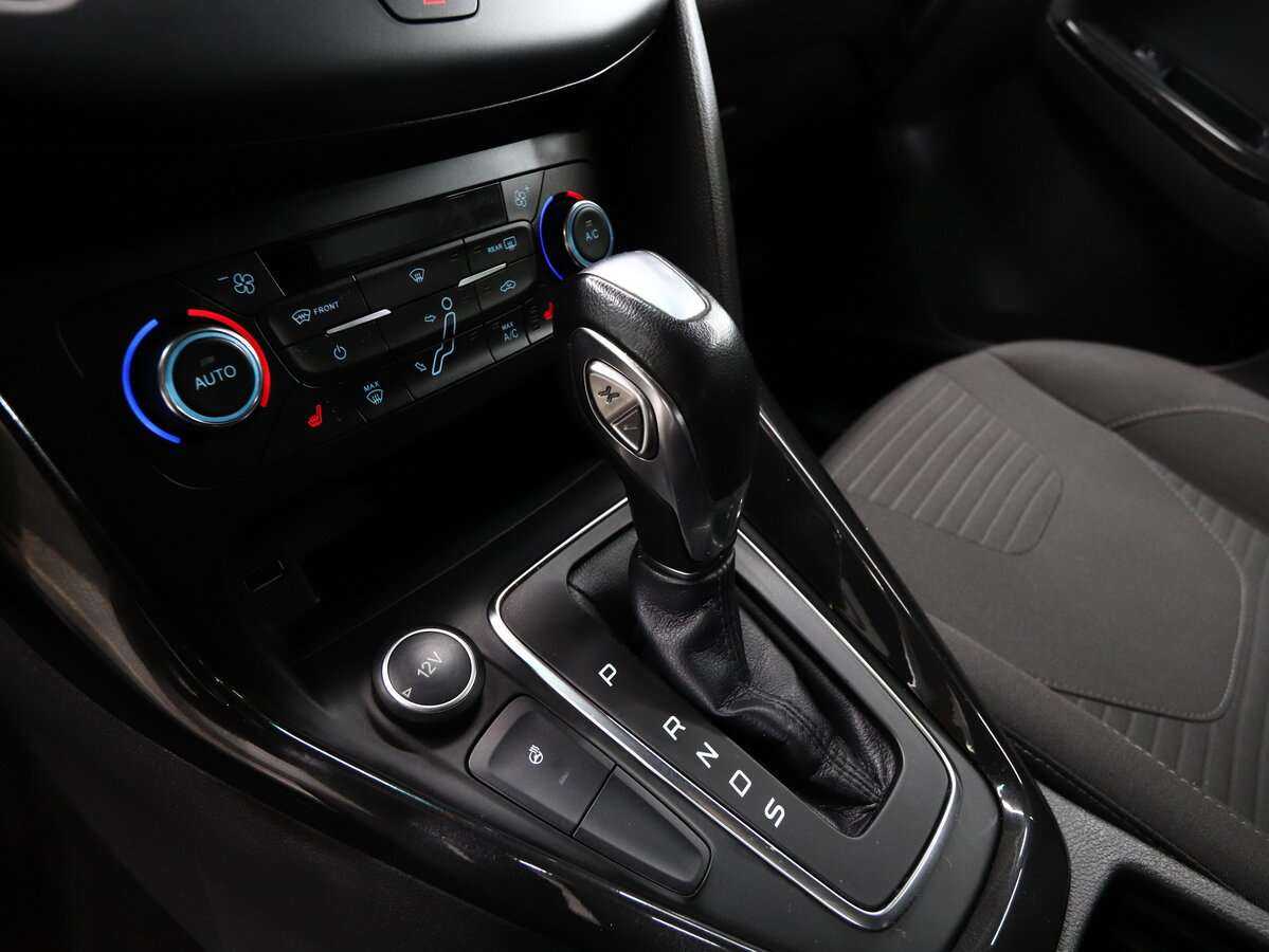 Купить Ford Focus с пробегом. Фото: #9