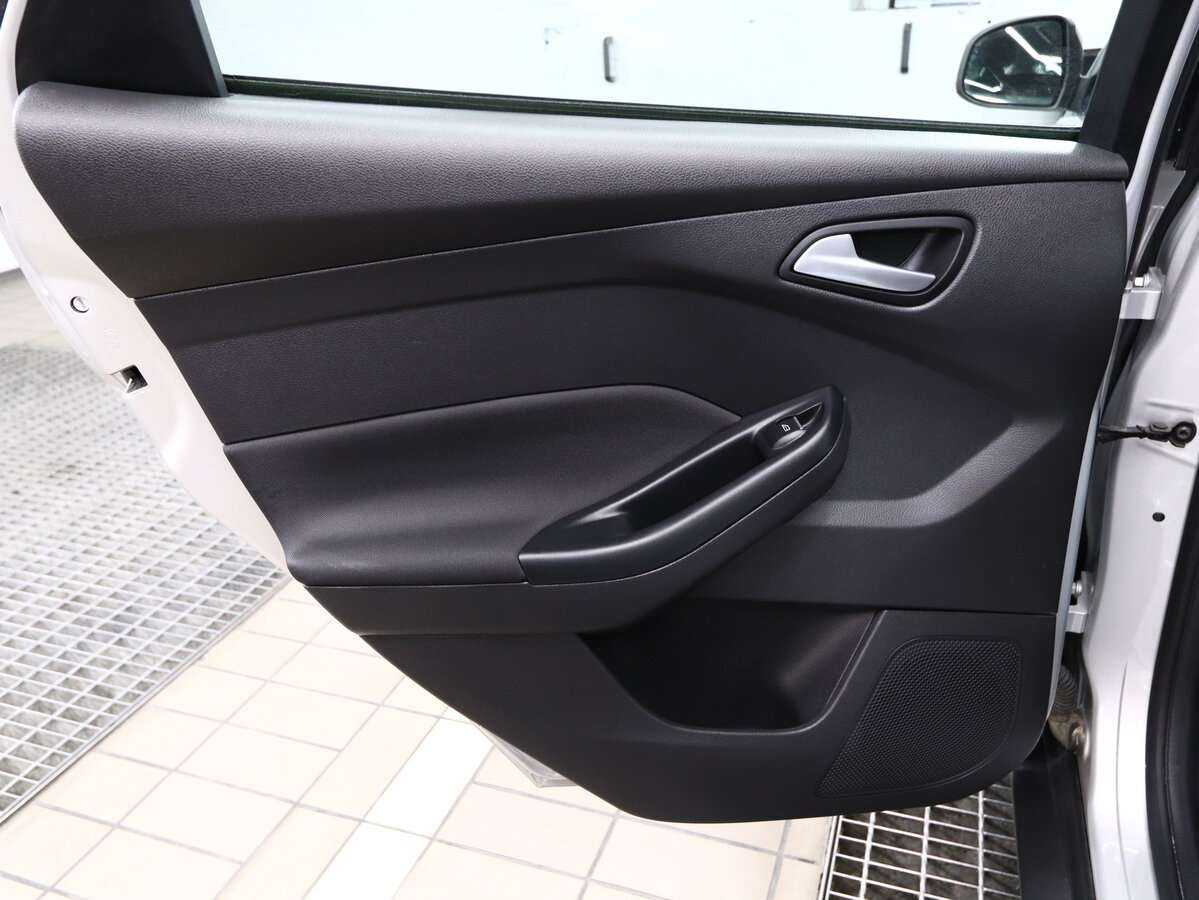 Купить Ford Focus с пробегом. Фото: #10