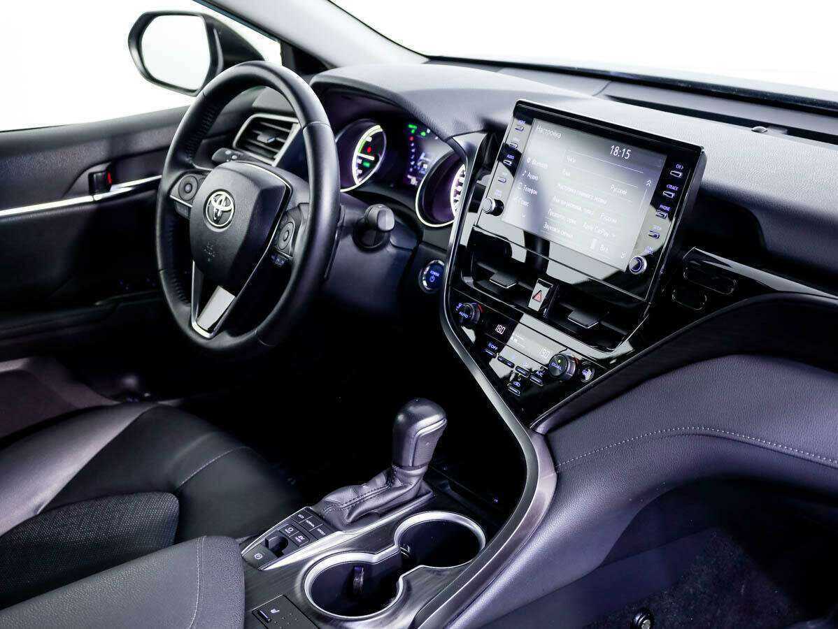 Купить Toyota Camry с пробегом. Фото: #18