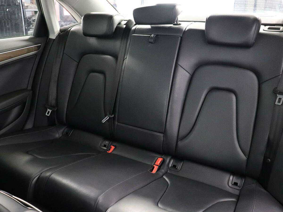 Купить Audi A4 с пробегом. Фото: #10