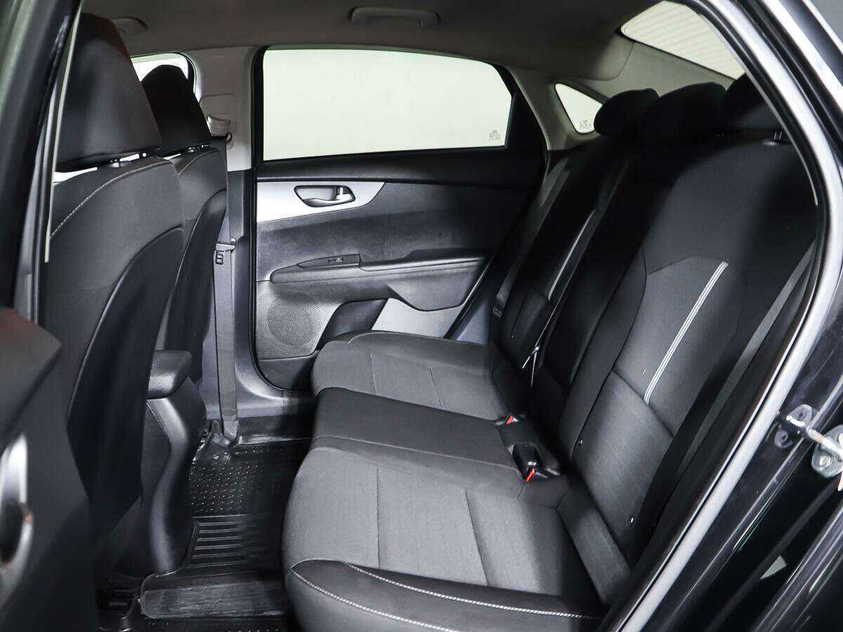 Купить Kia Cerato с пробегом. Фото: #4