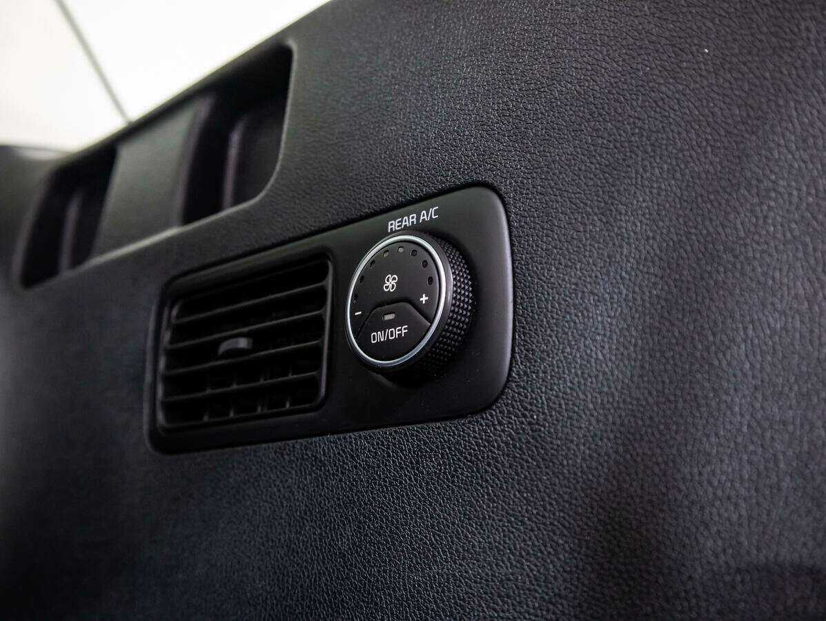 Купить Kia Sorento с пробегом. Фото: #20