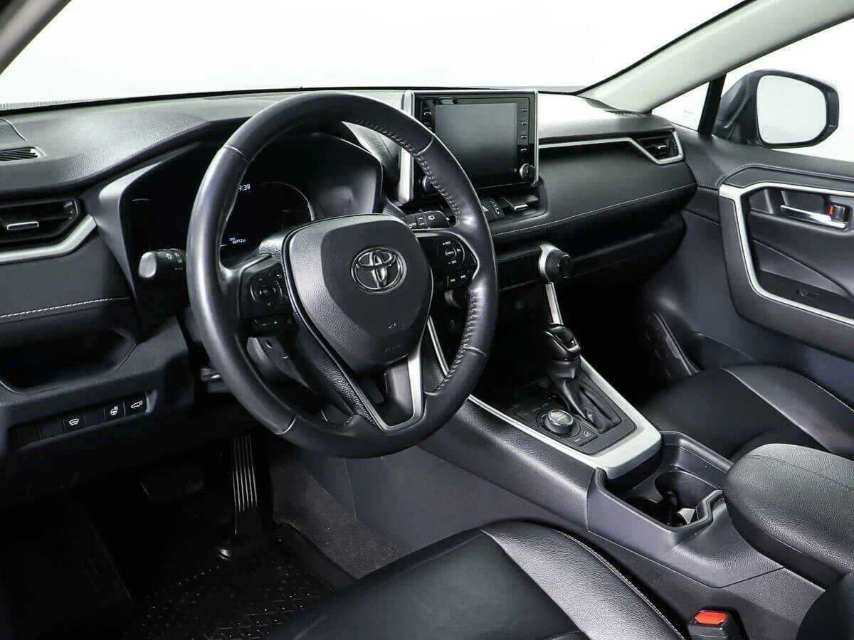 Купить Toyota RAV4 с пробегом. Фото: #14