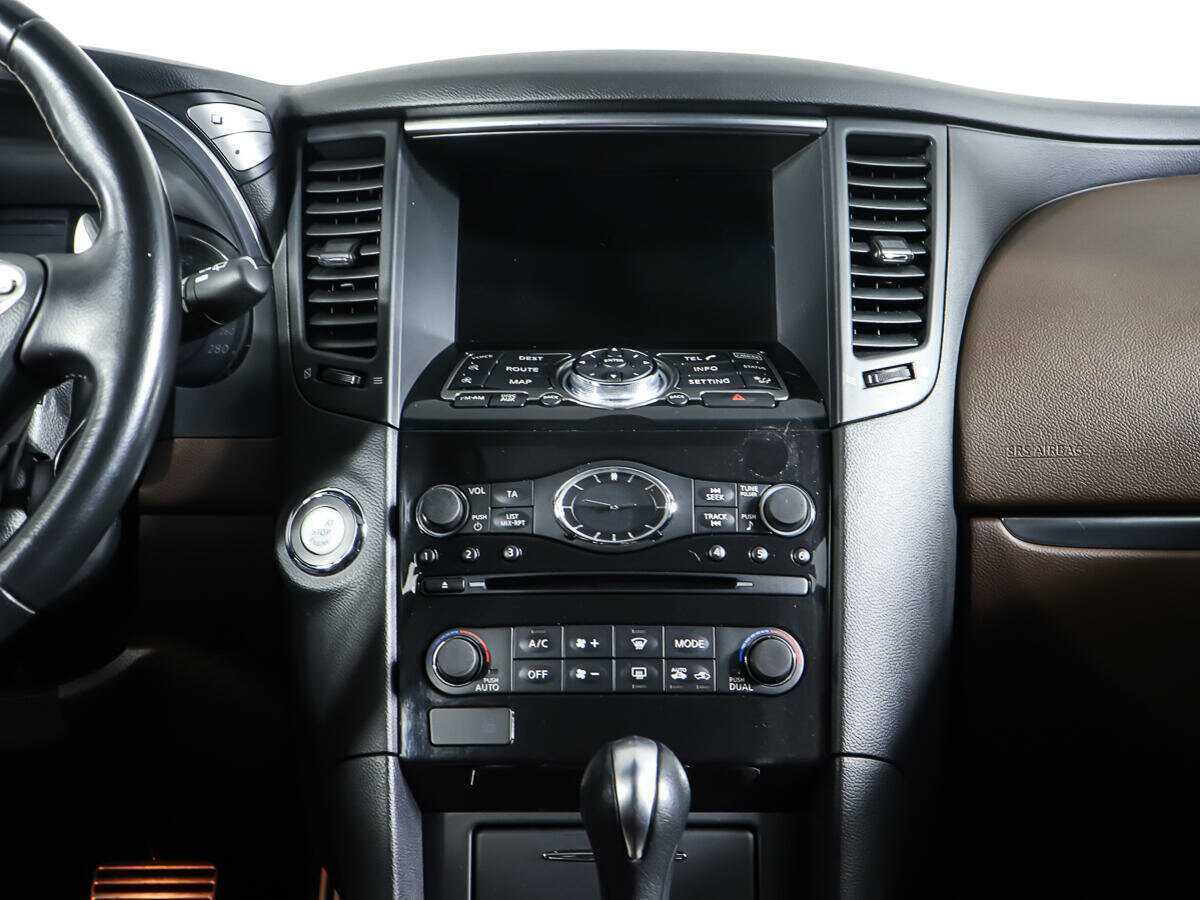 Купить Infiniti FX с пробегом. Фото: #11