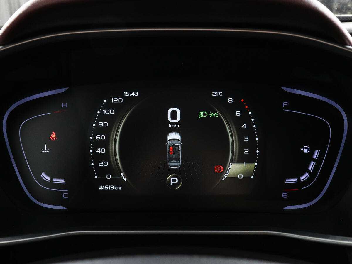 Купить Geely Coolray с пробегом. Фото: #10