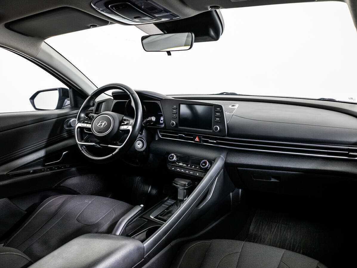 Купить Hyundai Elantra с пробегом. Фото: #8