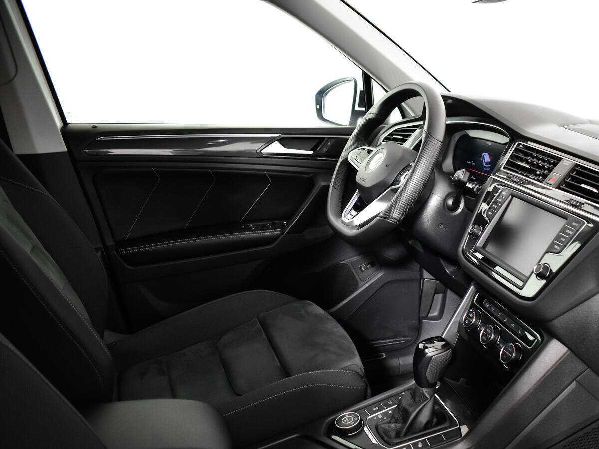 Купить Volkswagen Tiguan с пробегом. Фото: #8