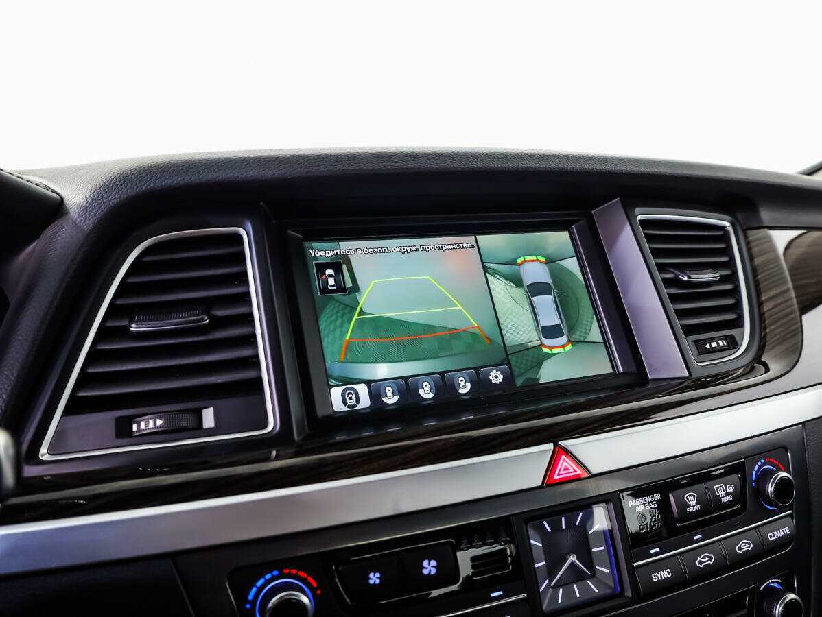 Купить Hyundai Genesis с пробегом. Фото: #13