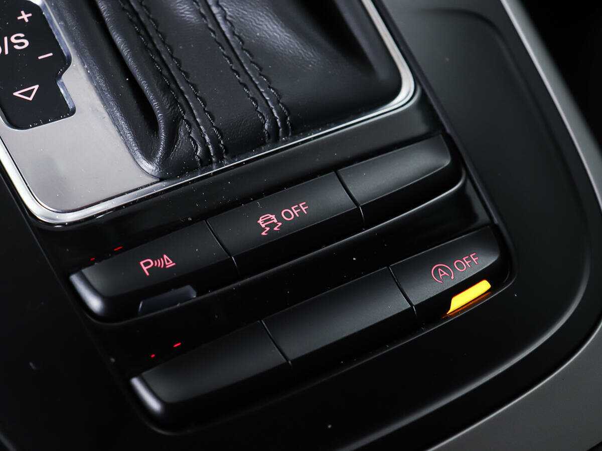 Купить Audi A4 с пробегом. Фото: #16