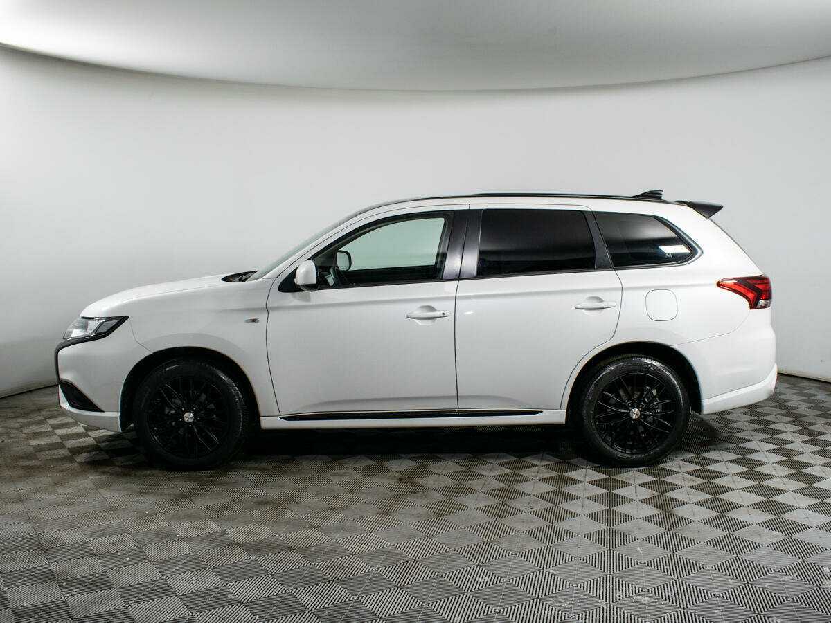 Купить Mitsubishi Outlander с пробегом. Фото: #6