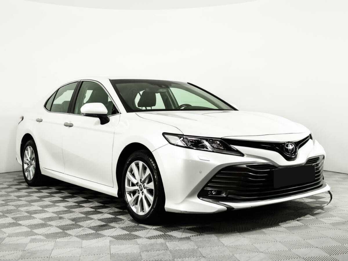 Купить Toyota Camry с пробегом. Фото: #2
