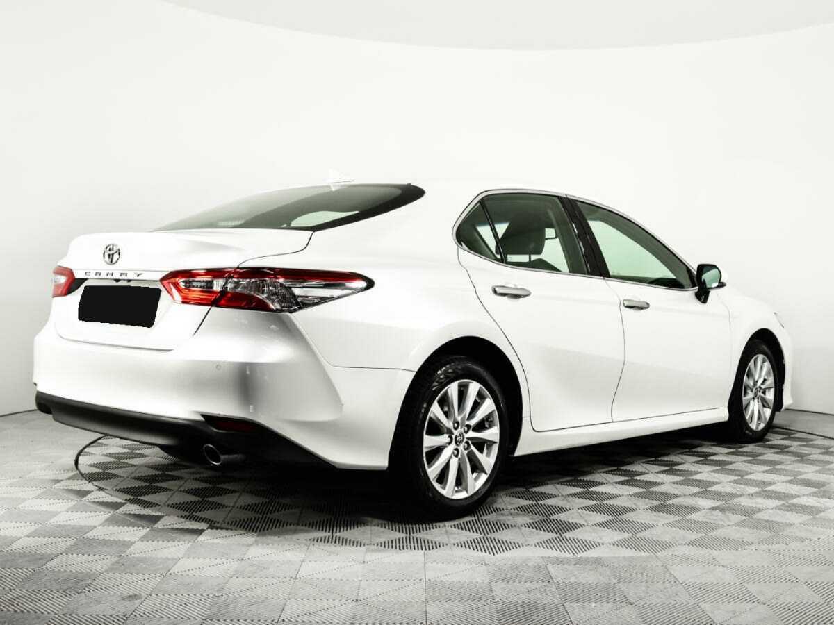 Купить Toyota Camry с пробегом. Фото: #4