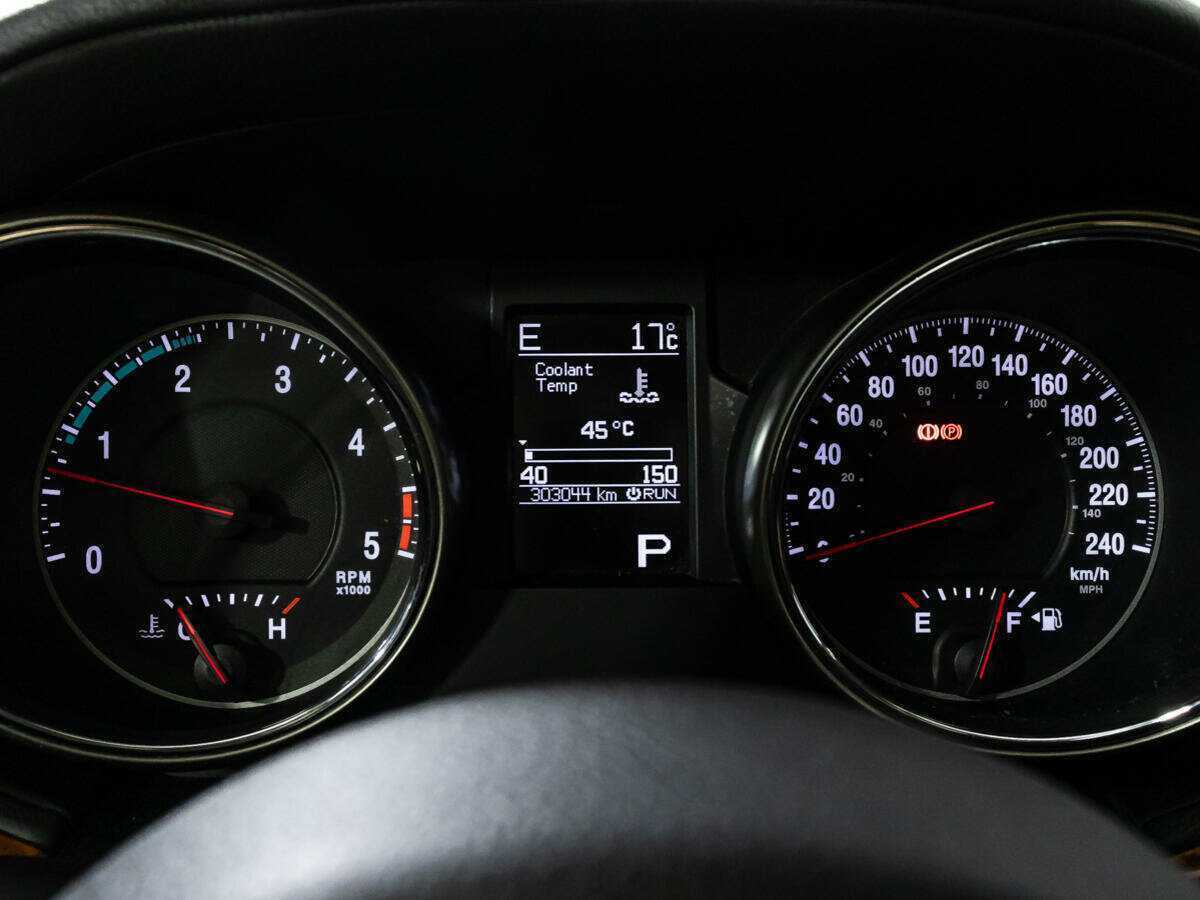 Купить Jeep Grand Cherokee с пробегом. Фото: #11