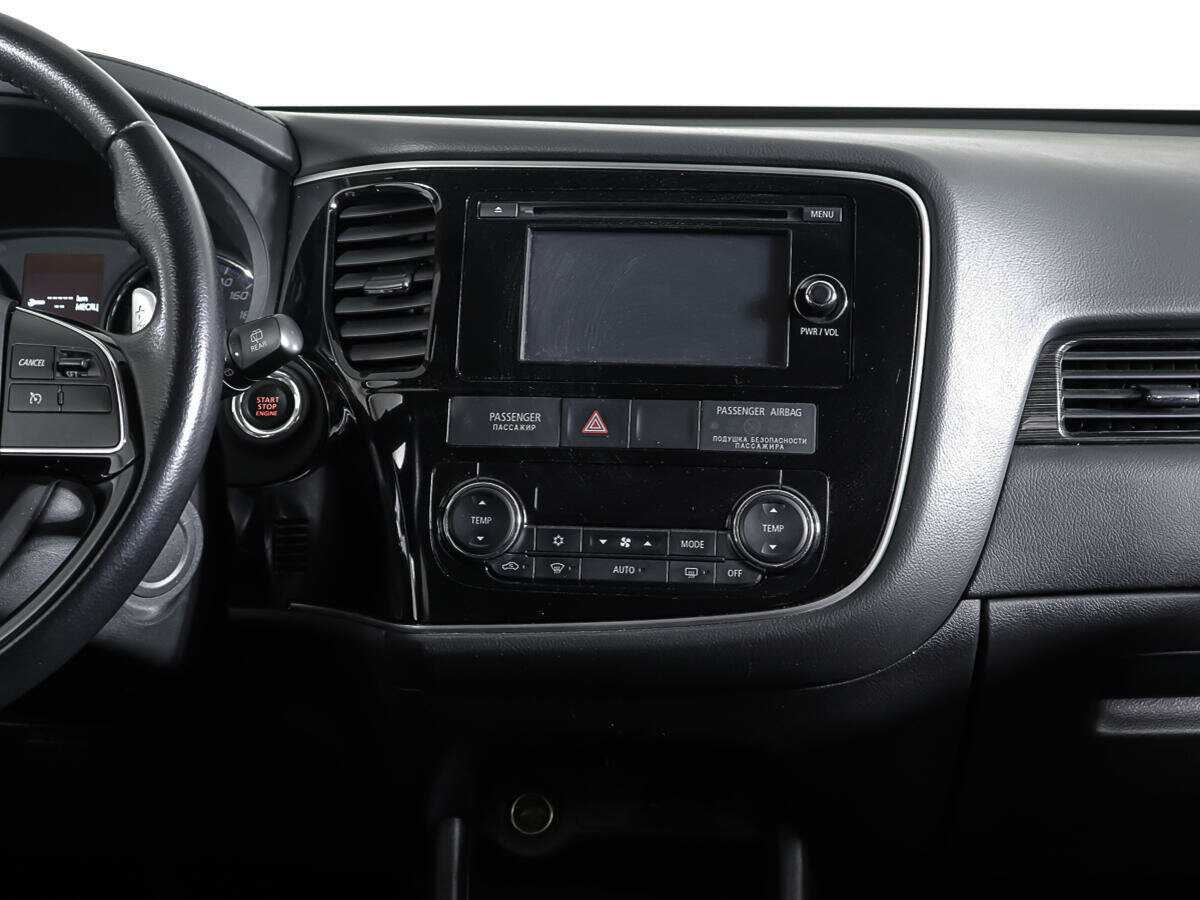 Купить Mitsubishi Outlander с пробегом. Фото: #11