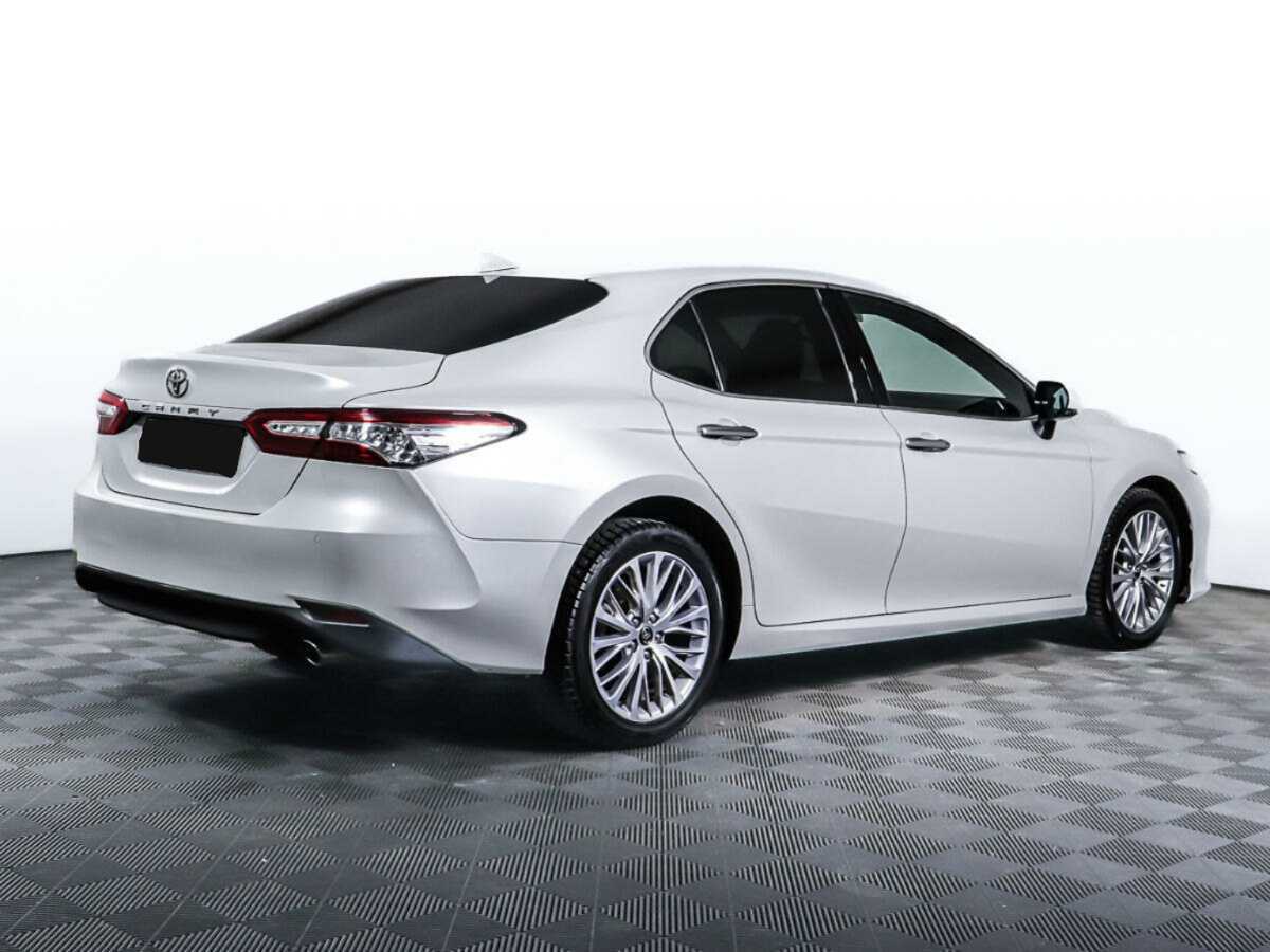 Купить Toyota Camry с пробегом. Фото: #4