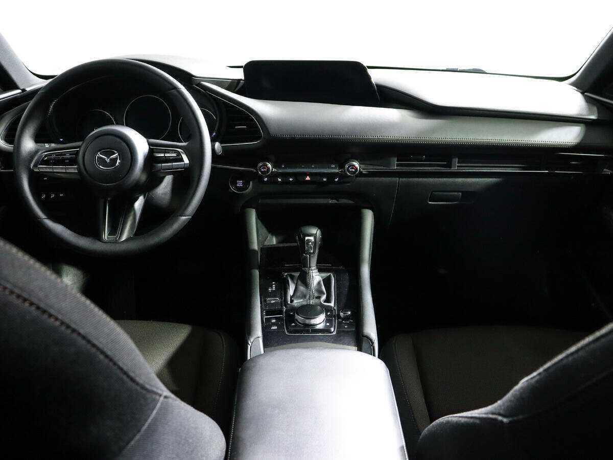 Купить Mazda 3 с пробегом. Фото: #11