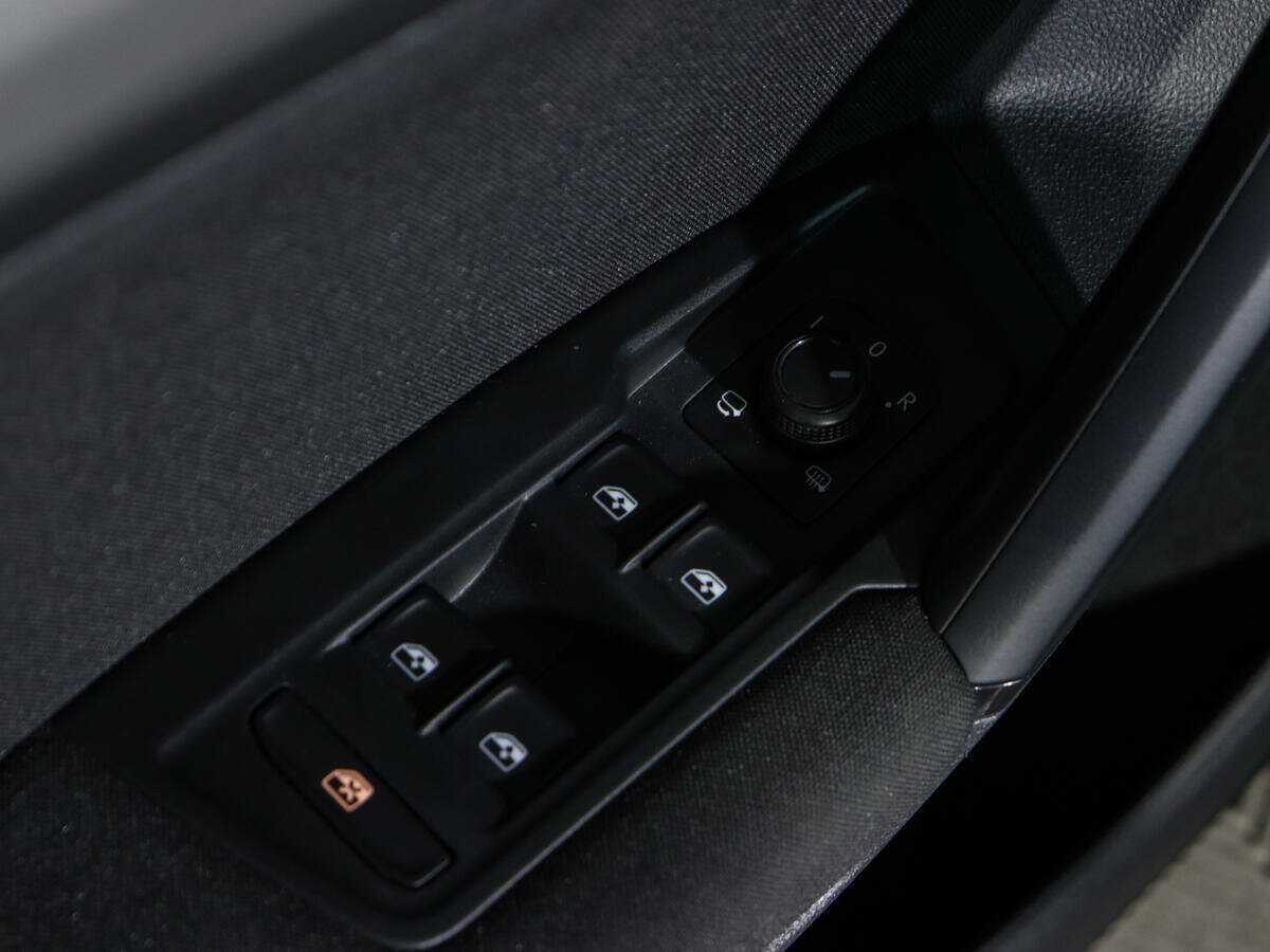 Купить Volkswagen Tiguan с пробегом. Фото: #16