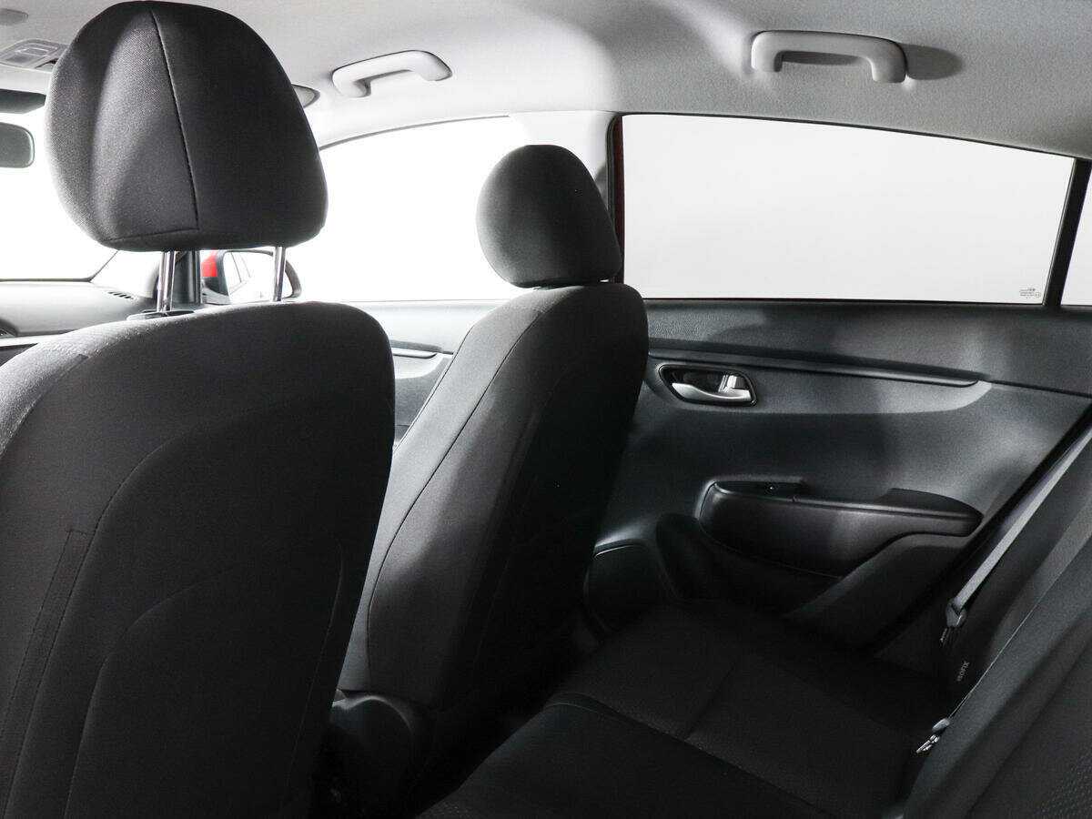 Купить Kia Rio с пробегом. Фото: #11