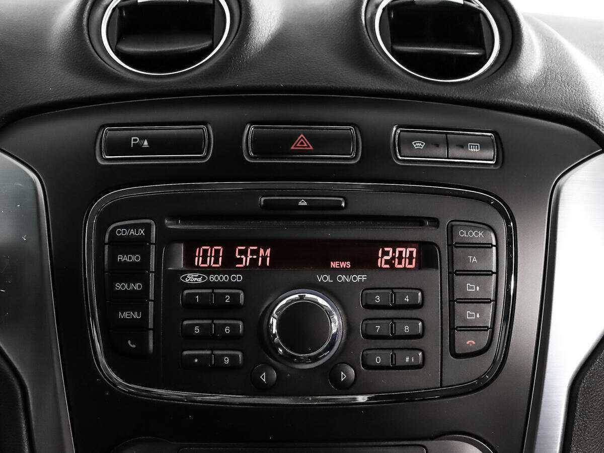 Купить Ford Mondeo с пробегом. Фото: #13