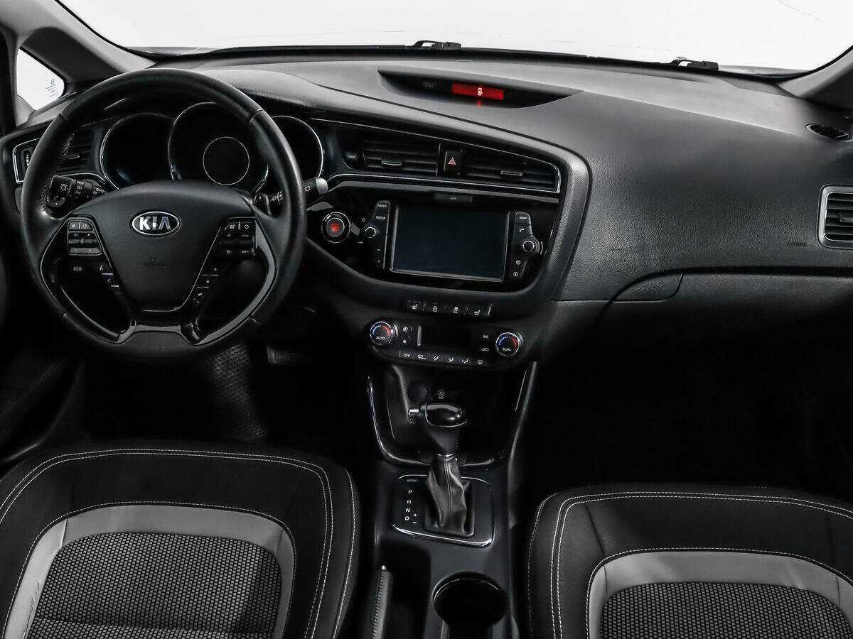 Купить Kia Ceed с пробегом. Фото: #12