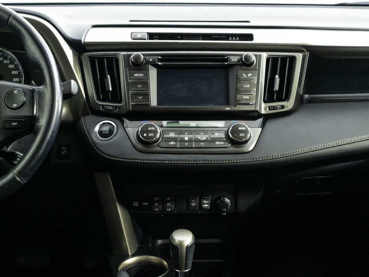 Купить Toyota RAV4 с пробегом. Фото: #13