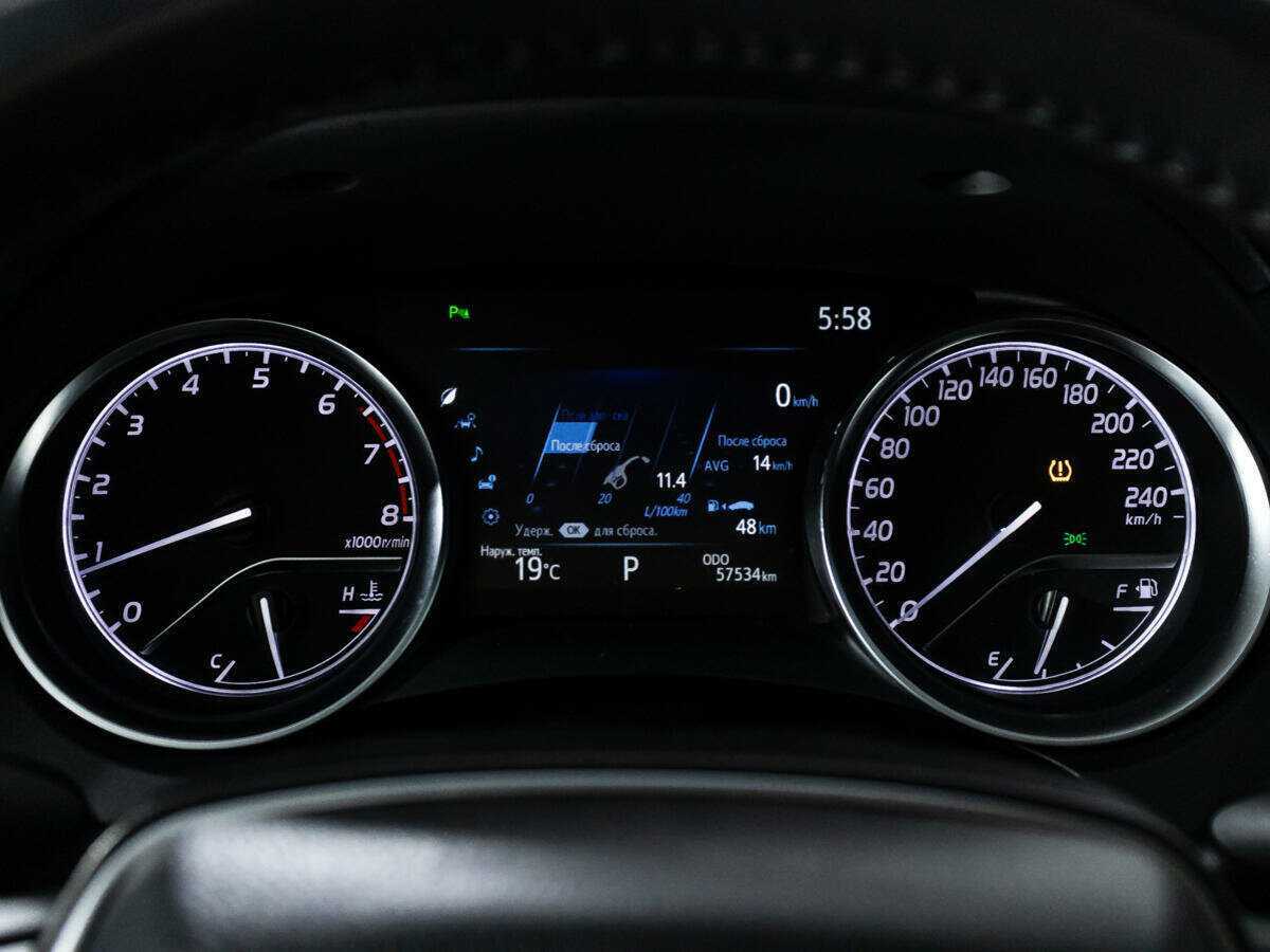 Купить Toyota Camry с пробегом. Фото: #11