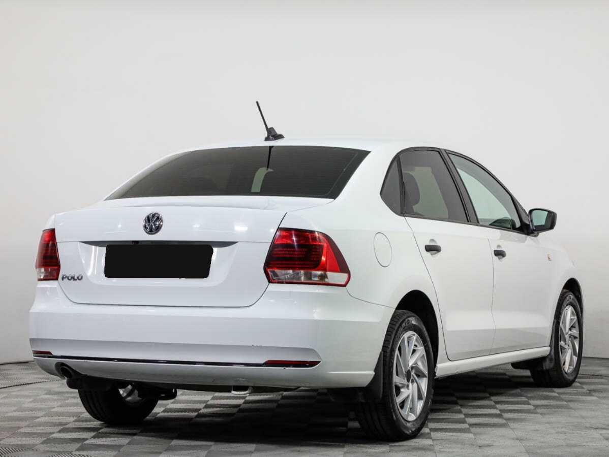 Купить Volkswagen Polo с пробегом. Фото: #3