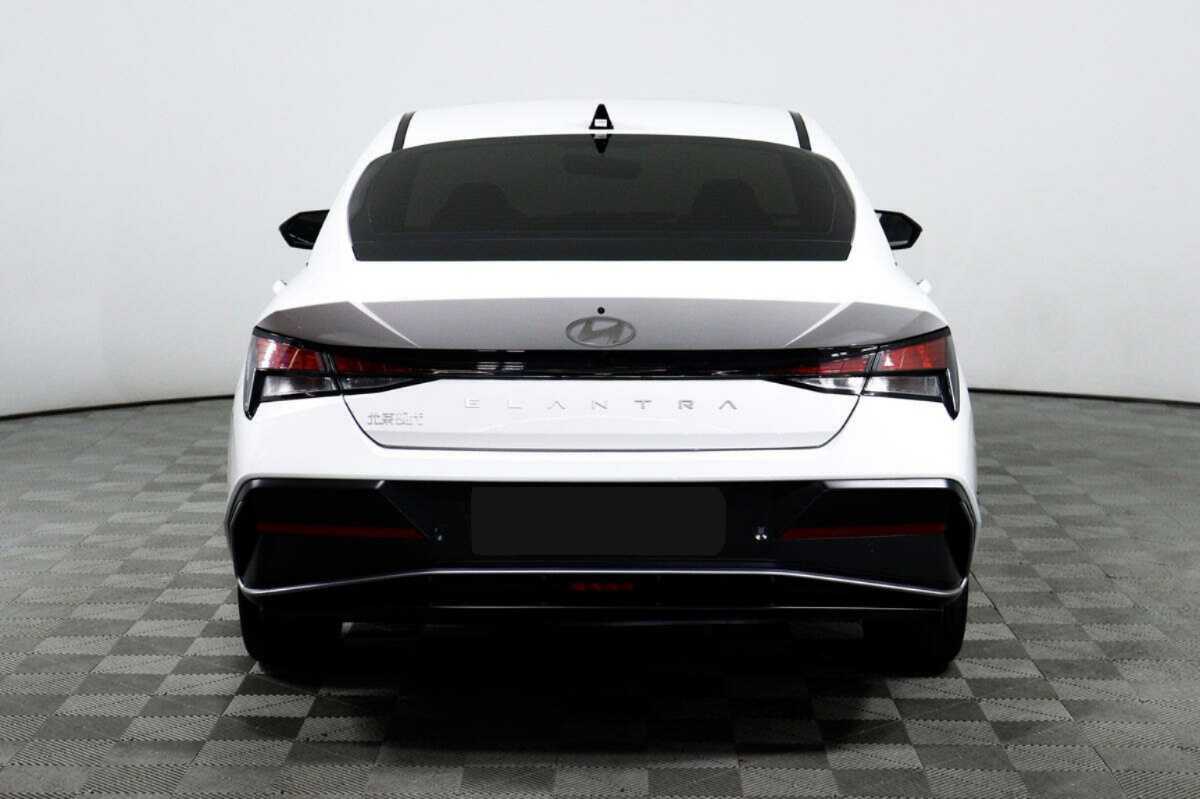 Купить Hyundai Elantra с пробегом. Фото: #5