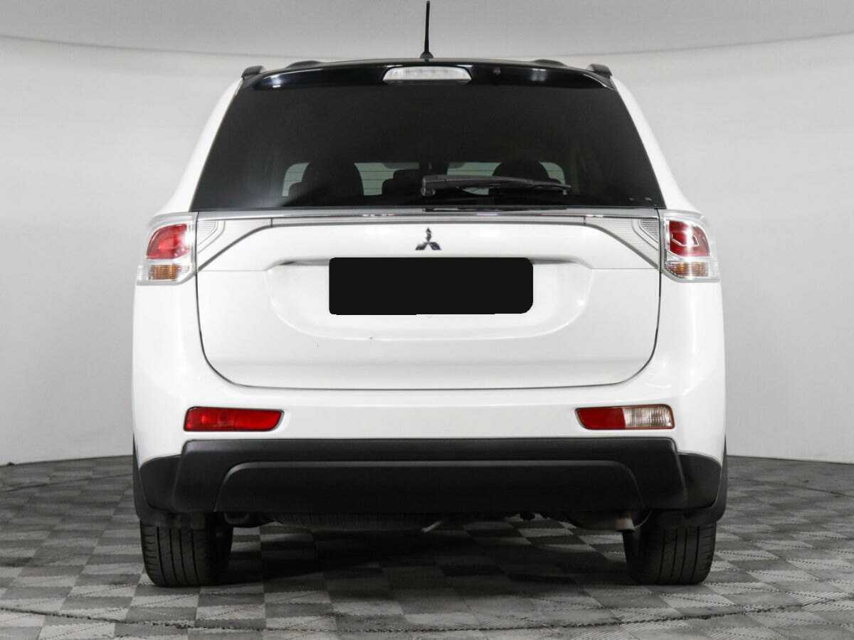 Купить Mitsubishi Outlander с пробегом. Фото: #5