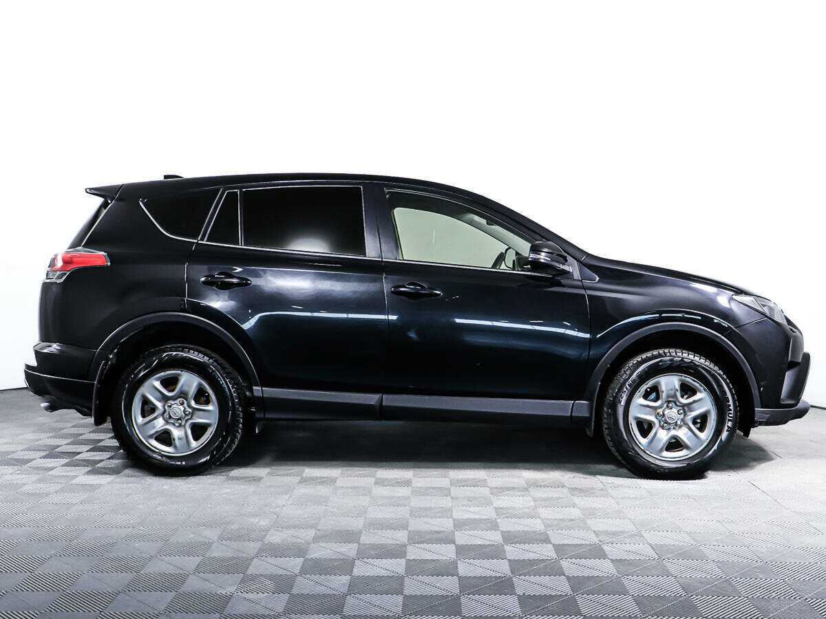 Купить Toyota RAV4 с пробегом. Фото: #3