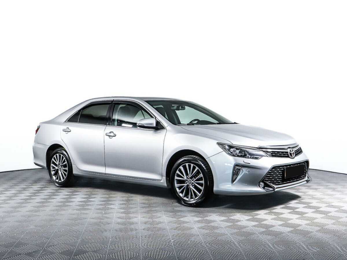 Купить Toyota Camry с пробегом. Фото: #2