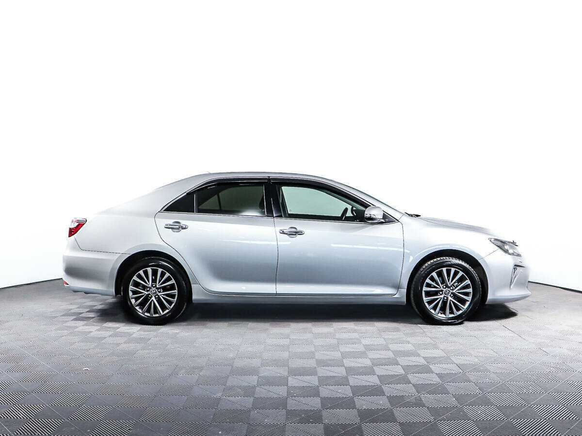 Купить Toyota Camry с пробегом. Фото: #3