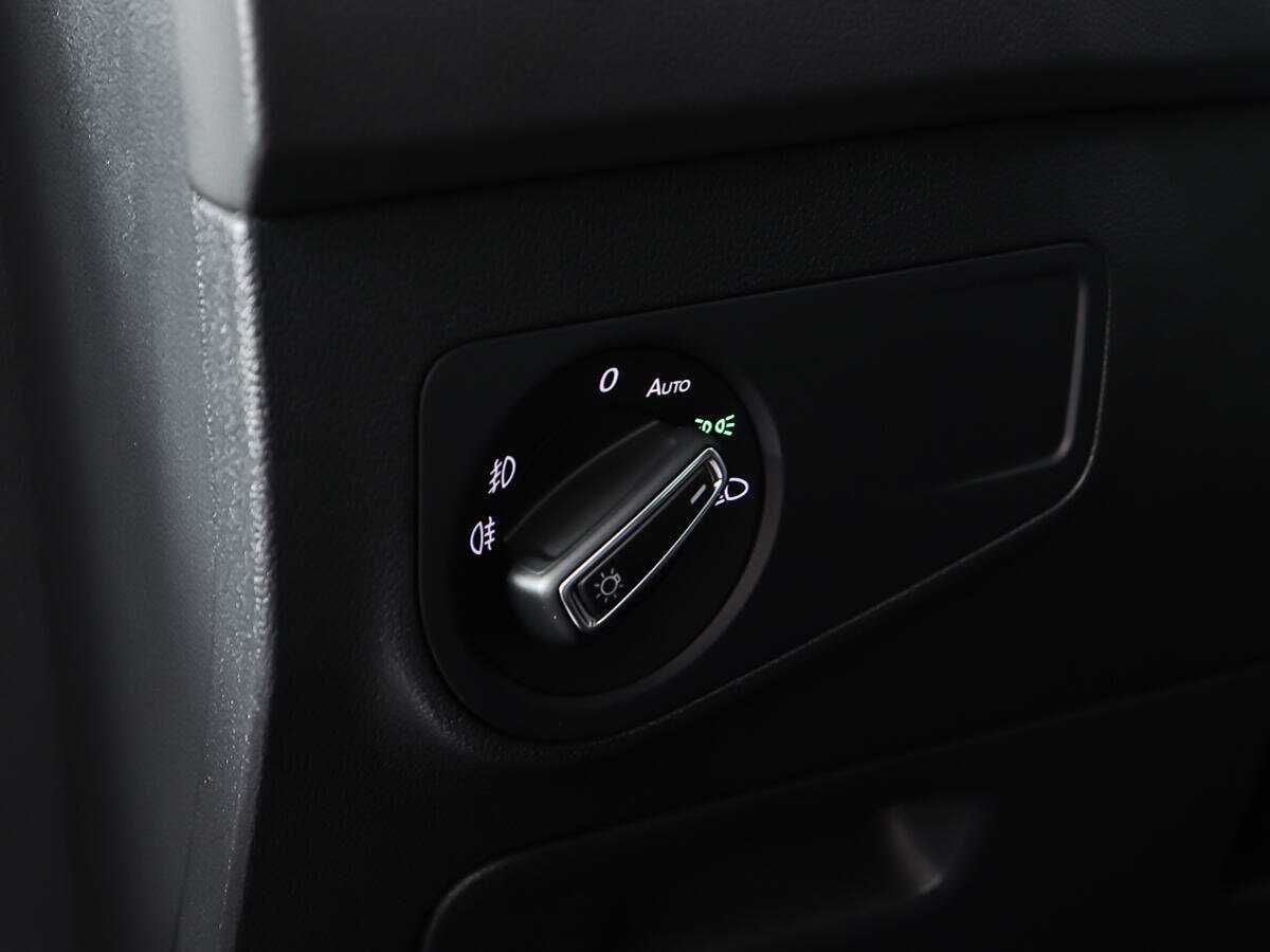 Купить Volkswagen Tiguan с пробегом. Фото: #17