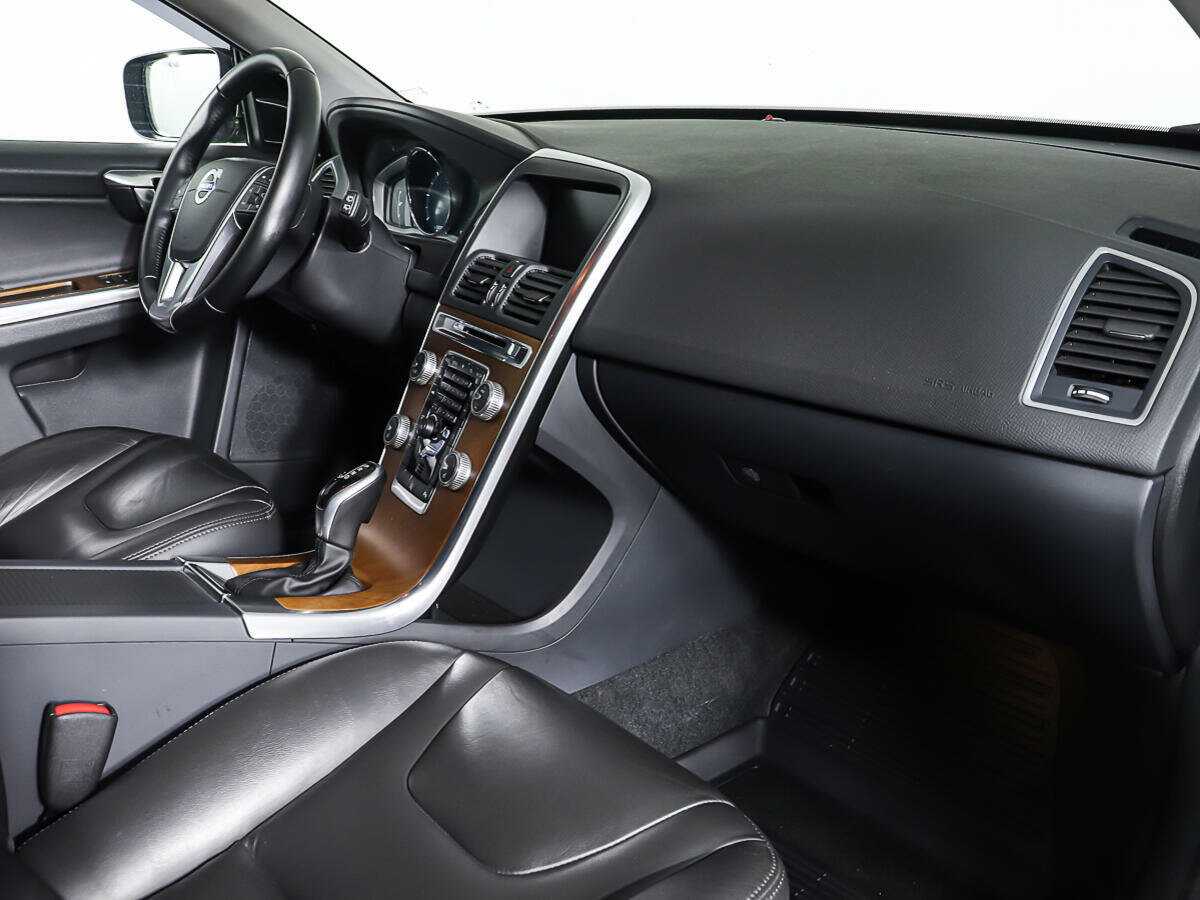 Купить Volvo XC60 с пробегом. Фото: #8