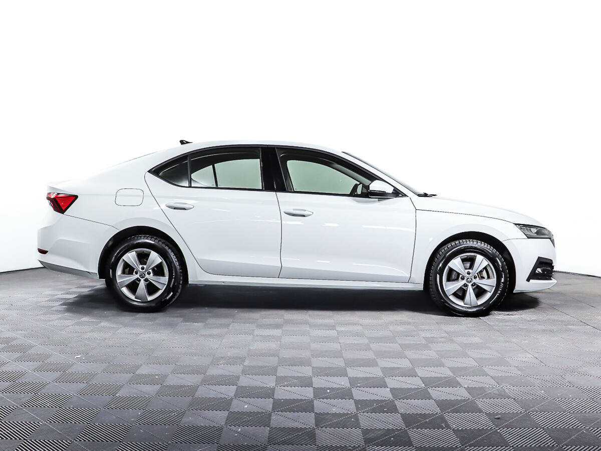Купить Skoda Octavia с пробегом. Фото: #2