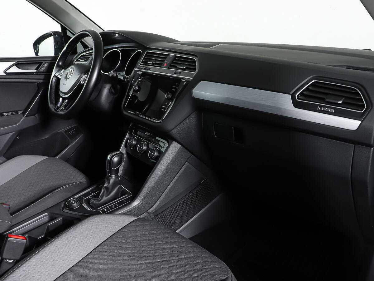 Купить Volkswagen Tiguan с пробегом. Фото: #7