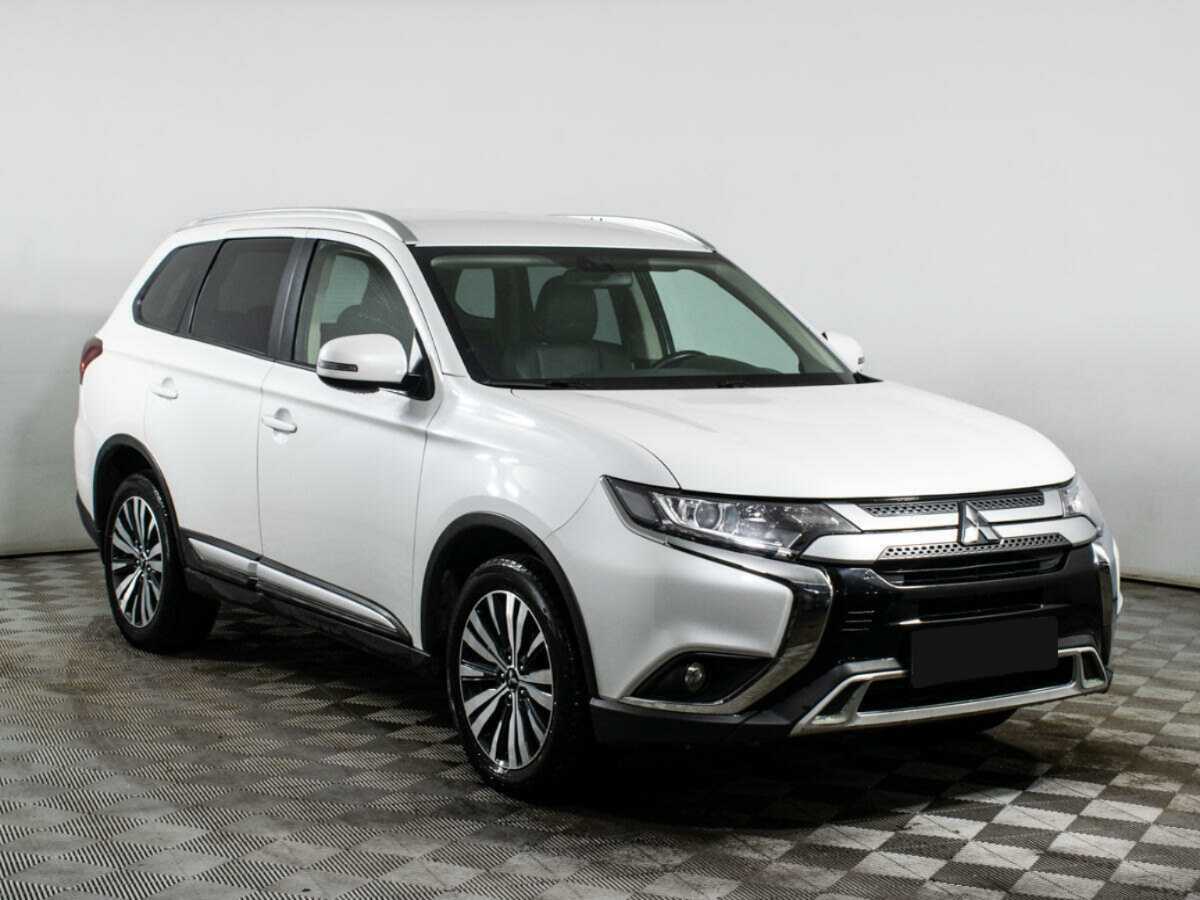 Купить Mitsubishi Outlander с пробегом. Фото: #2