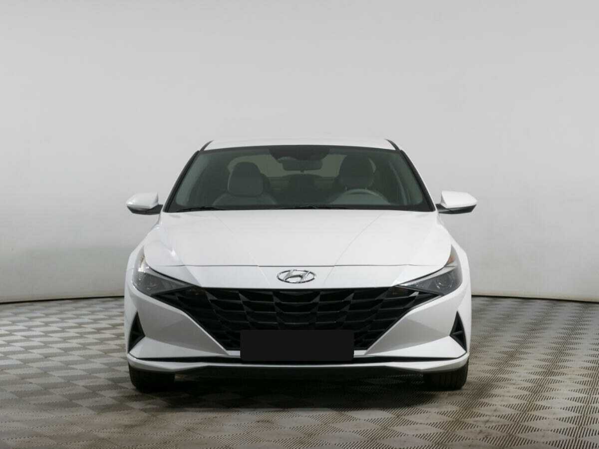 Купить Hyundai Elantra с пробегом. Фото: #1
