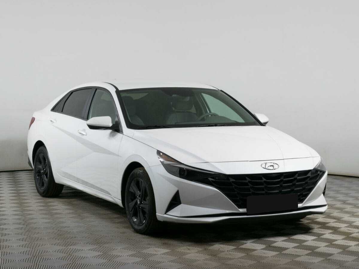 Купить Hyundai Elantra с пробегом. Фото: #2