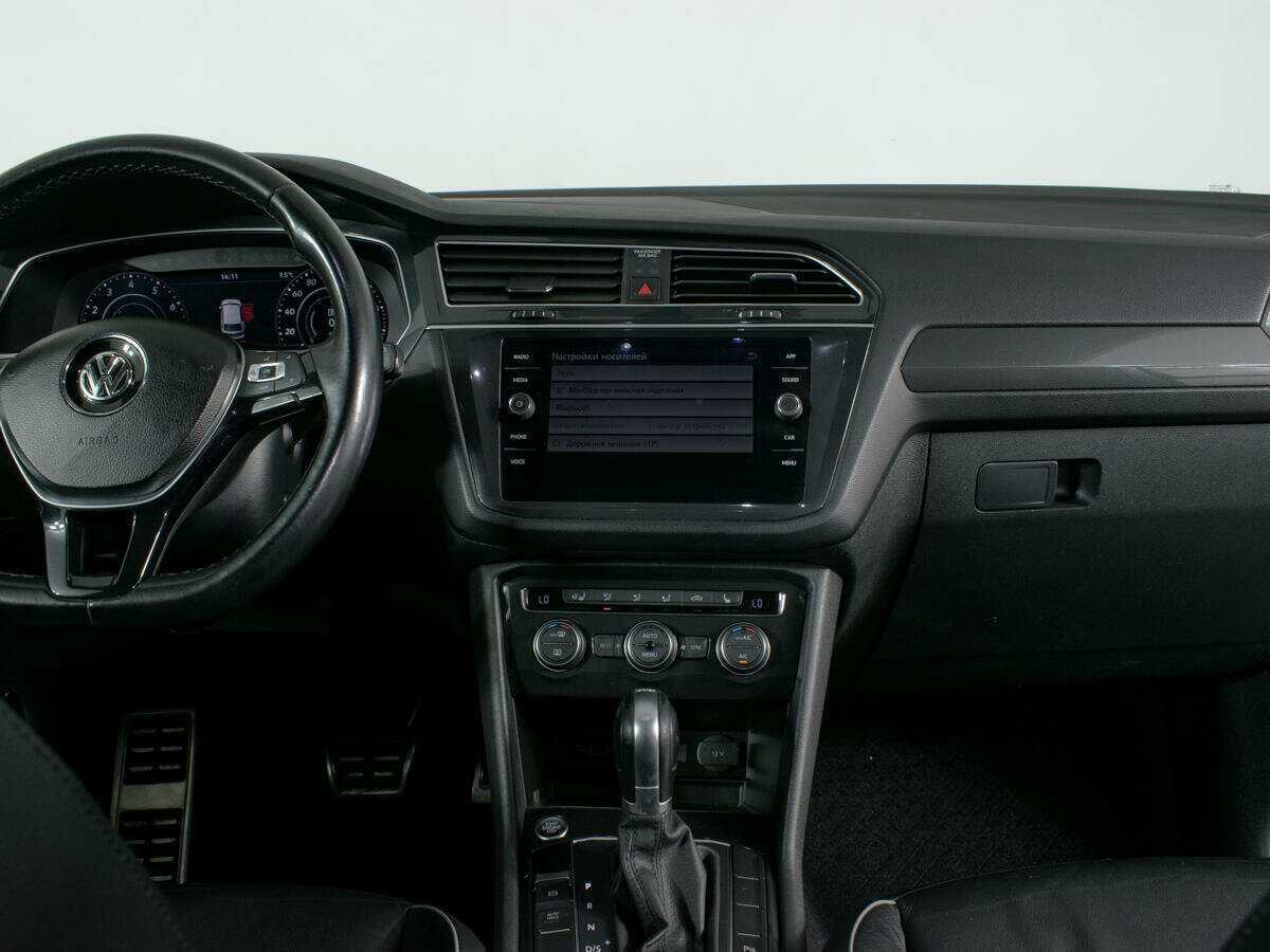 Купить Volkswagen Tiguan с пробегом. Фото: #10