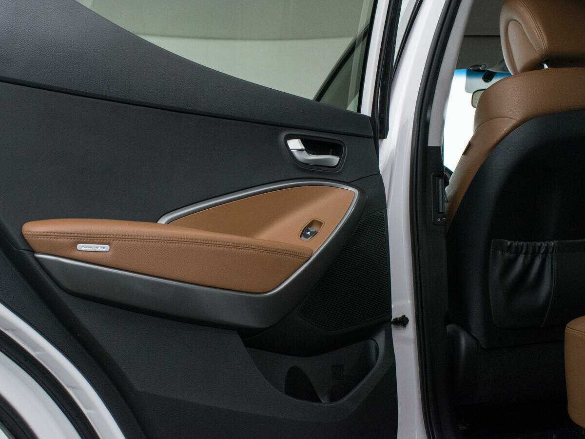 Купить Hyundai Santa Fe с пробегом. Фото: #14