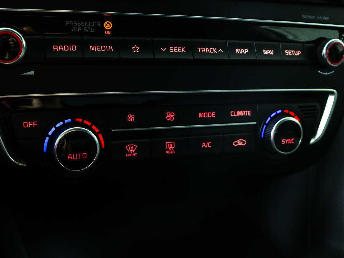 Купить Kia Optima с пробегом. Фото: #15