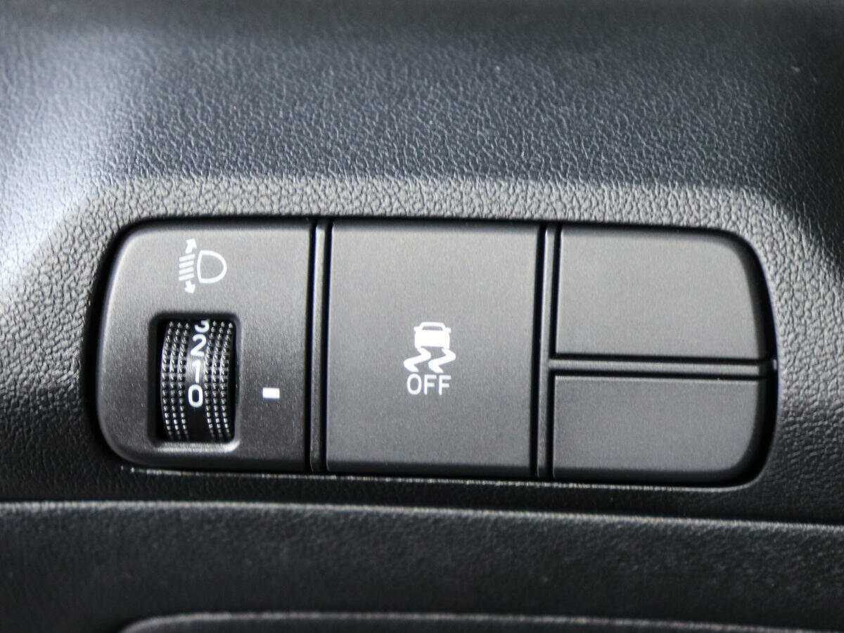 Купить Hyundai Elantra с пробегом. Фото: #18