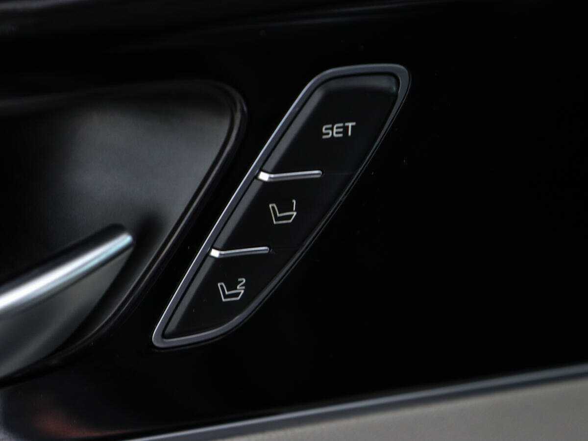 Купить Kia Sorento с пробегом. Фото: #21