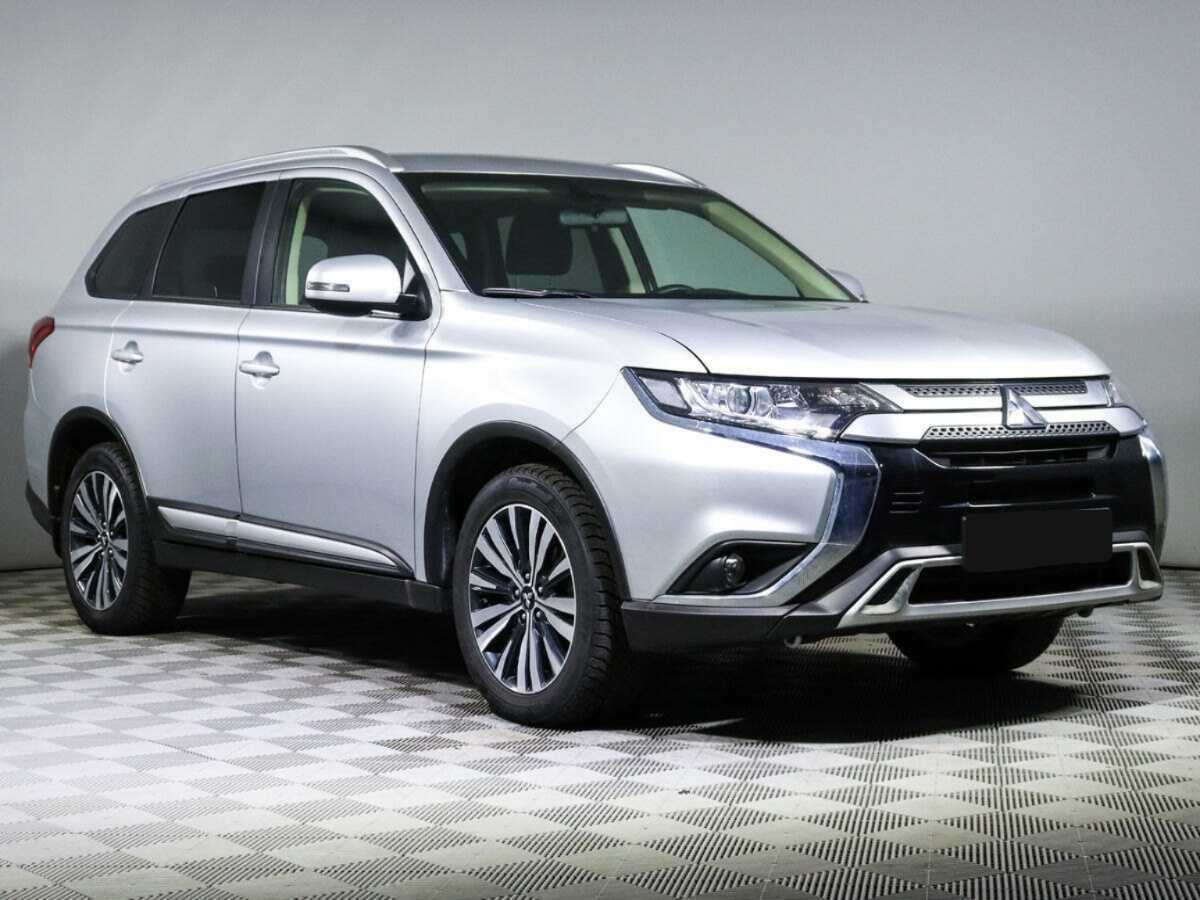 Купить Mitsubishi Outlander с пробегом. Фото: #2