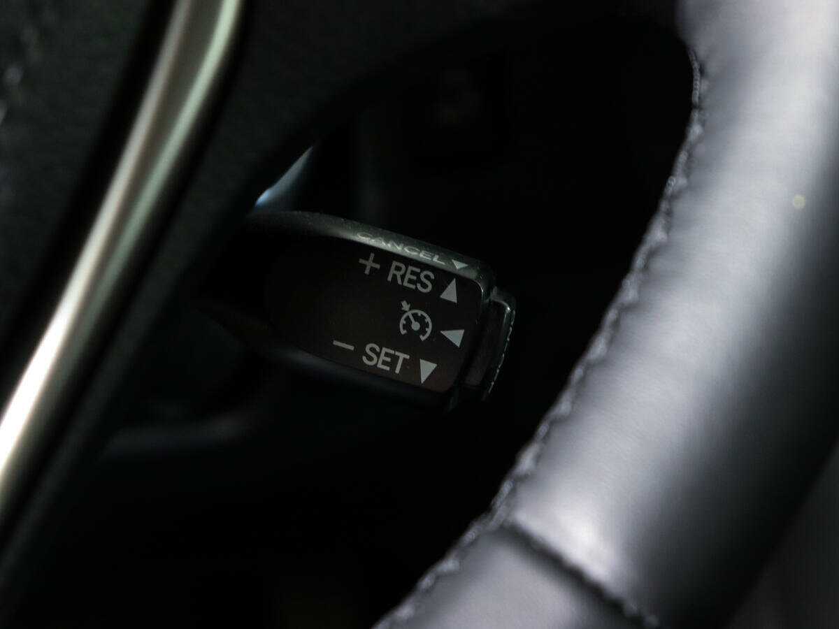 Купить Toyota RAV4 с пробегом. Фото: #18